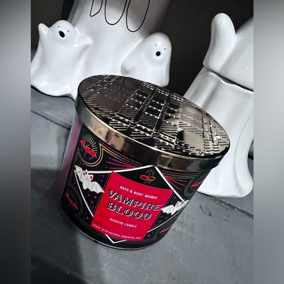 Halloween Bath&Body Works Candle - Picture 4 of 7